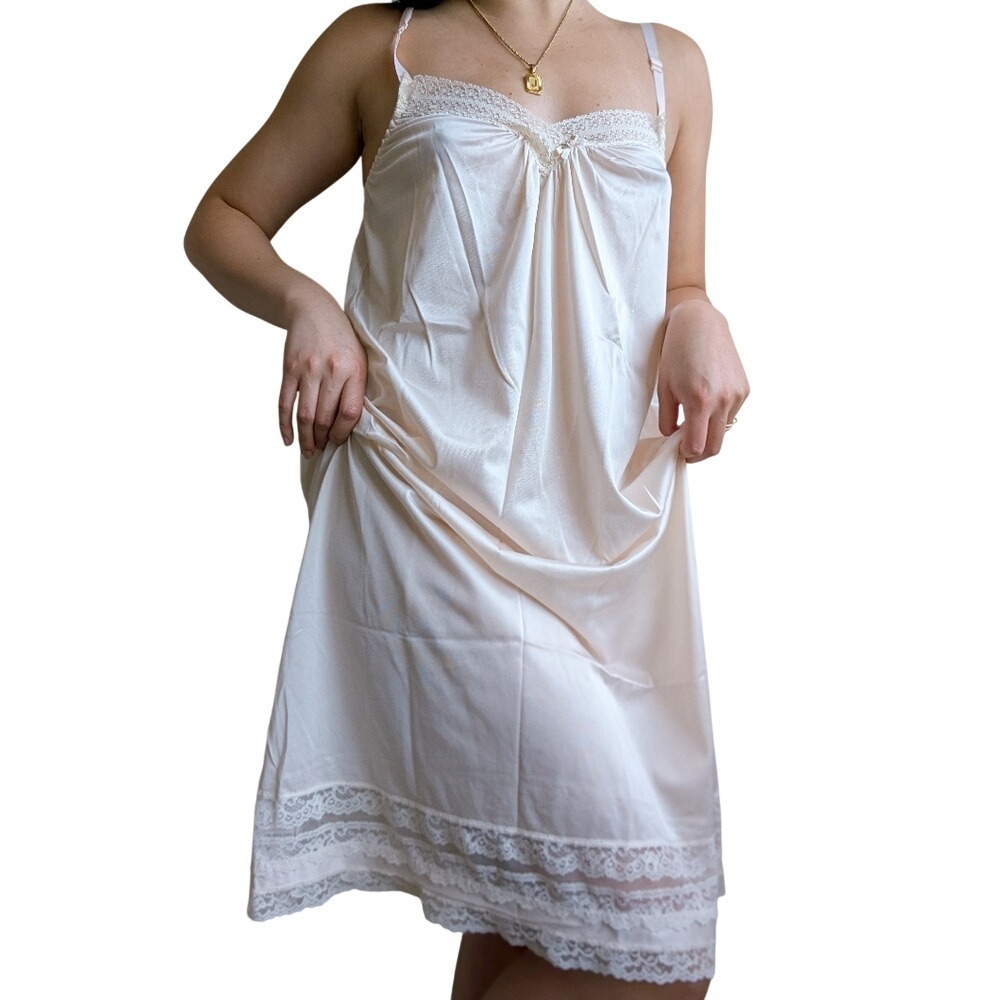 Mary Jane Vtg 80s Pale Pink Granny Chic Coquette Lace Satin Night Slip Dress